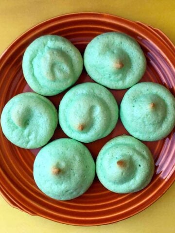 a plate of Jello Meringue Cookies