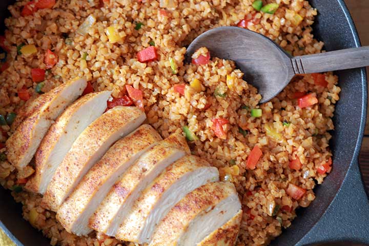 Low Carb Keto Arroz con Pollo (Spanish Rice with Chicken)