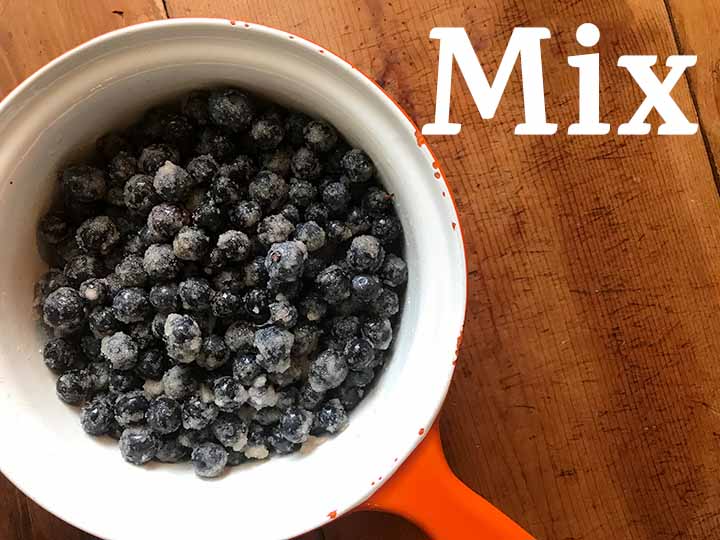 Step 2 Mix together ingredients of Keto Blueberry Ice Cream