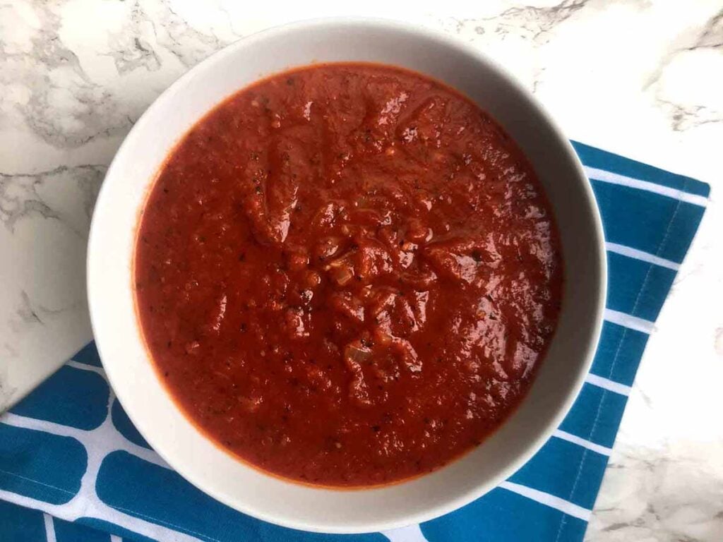 a bowl of low carb spaghetti sauce