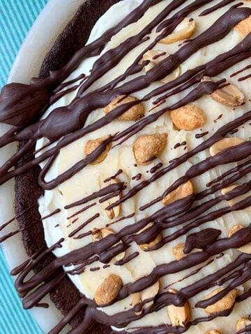 a Keto Snickers Pie