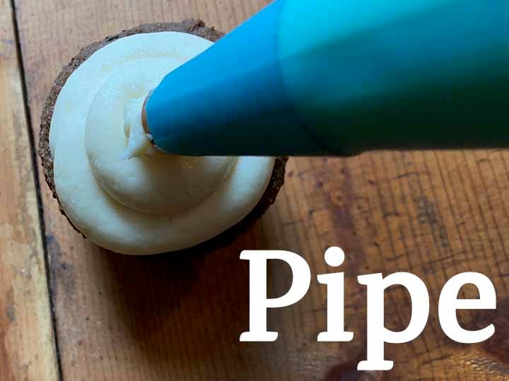 Step 10 Pipe Frosting