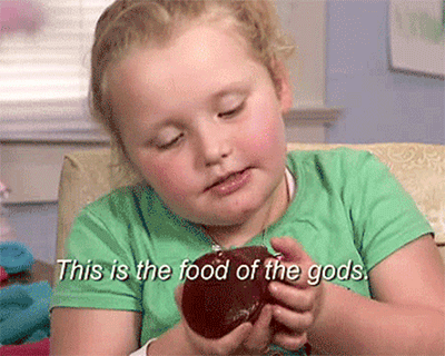 a gif of Honey Boo Boo holding jiggling cranberry sauce
