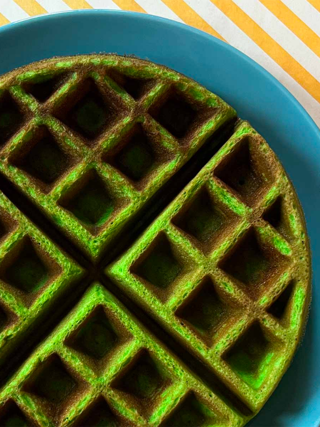 QUICK PANDAN WAFFLES STORY